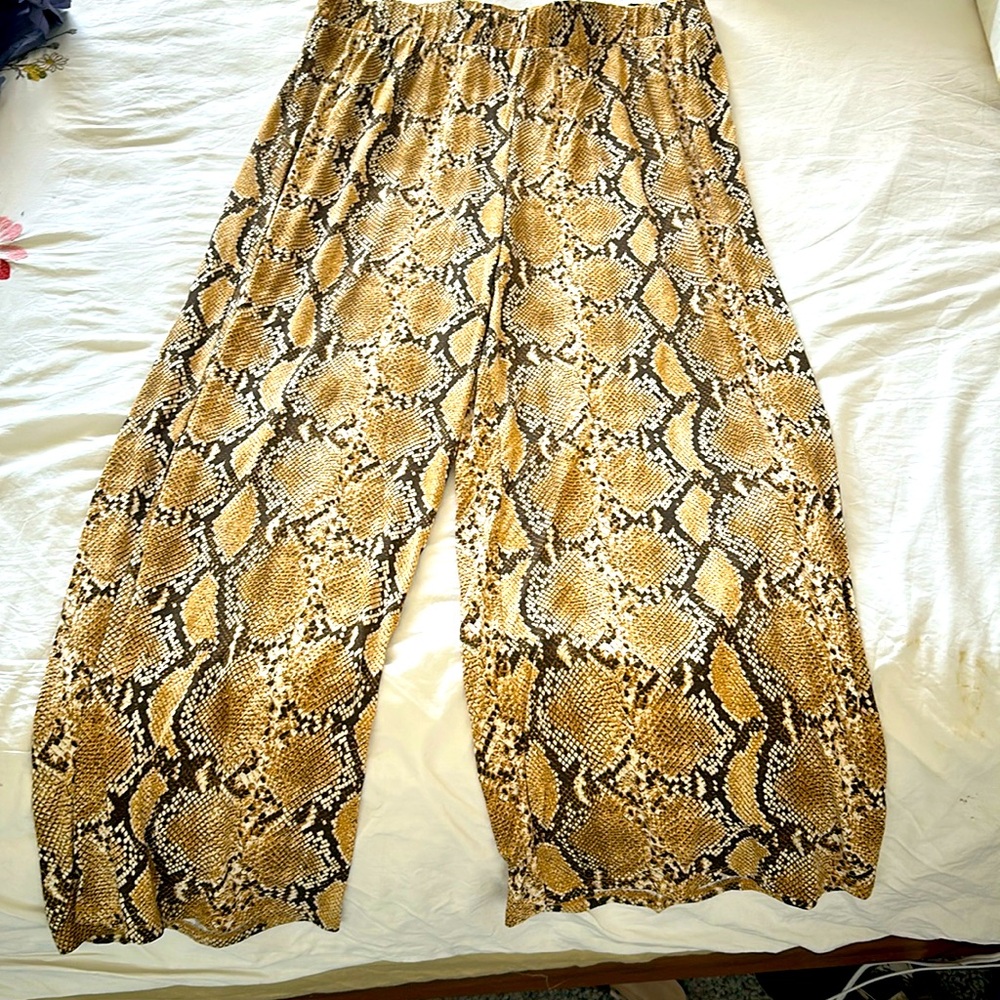 Wide leg python print pants